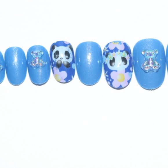 Blue 3D Jelly Bears and pandas- press on nail set - Picture 3 of 10